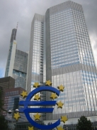 Európske banky sa pustili do prenájmov nových kancelárií
