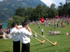 Švýcarsko: hypotéky stále za méně než 2 %